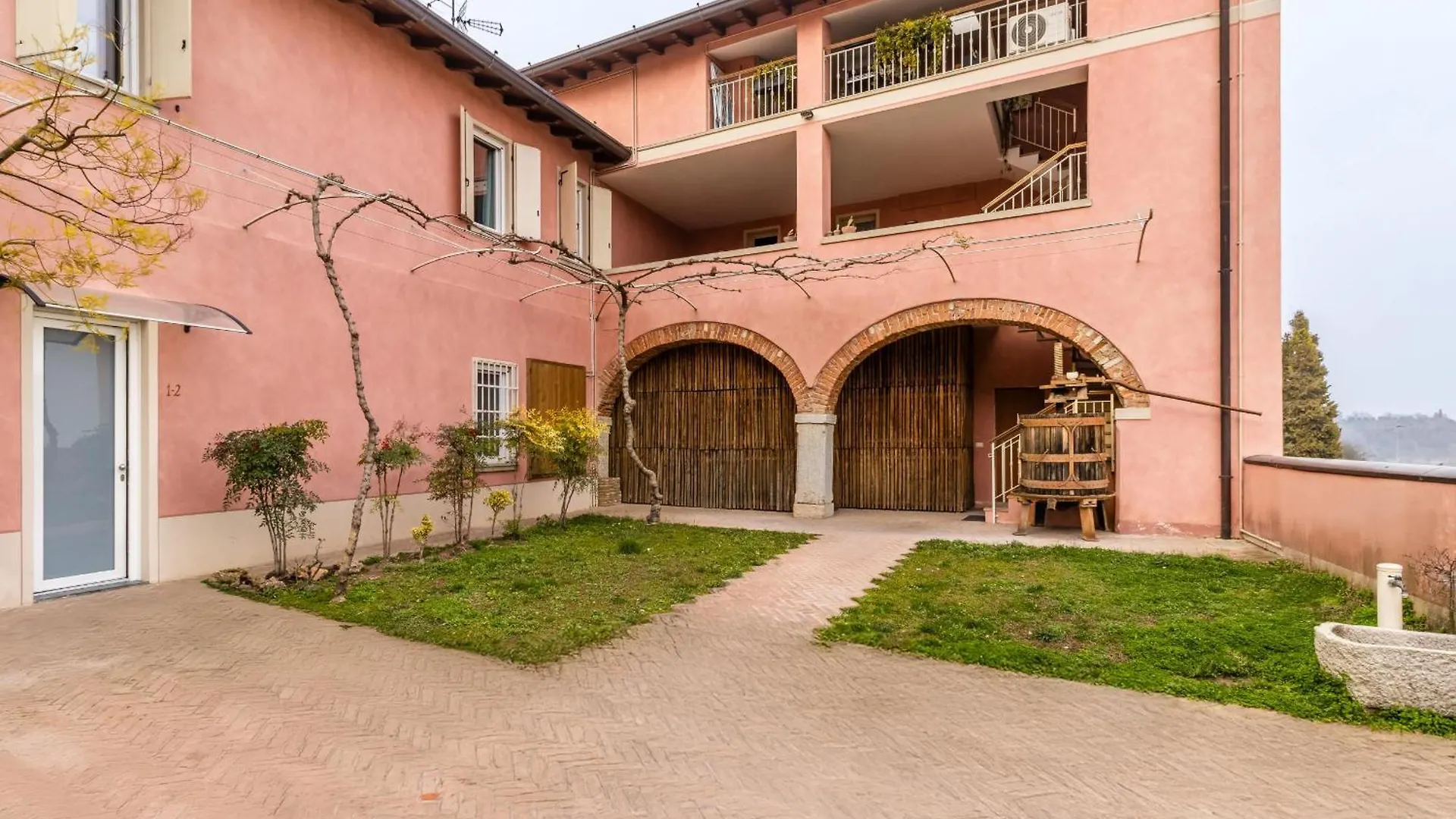 Apartamento Borgo Al Sole By Wonderful Italy Puegnago sul Garda